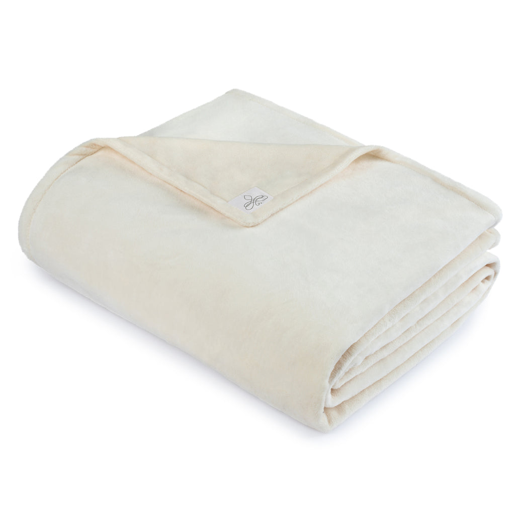 MegaBee Throw Blanket ~ Ivory